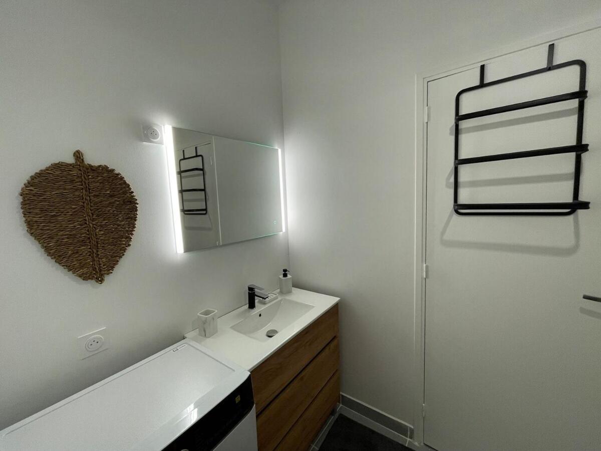 Le Familial Proche Gare Apartment Санс Екстериор снимка